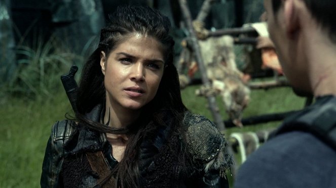 The 100 - Watch the Thrones - Photos - Marie Avgeropoulos