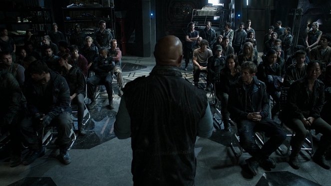 The 100 - Watch the Thrones - Photos