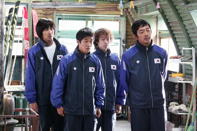 Národní reprezentace - Z filmu - Ji-seok Kim, Jae-hwan Choi, Dong-wook Kim, Jeong-woo Ha