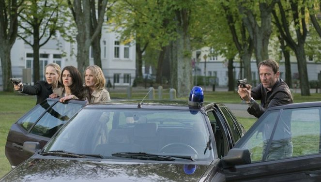 Tatort - Die Feigheit des Löwen - Photos - Petra Schmidt-Schaller, Daniela Golpashin, Karoline Eichhorn, Wotan Wilke Möhring