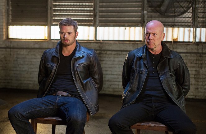 Extraction - Van film - Kellan Lutz, Bruce Willis