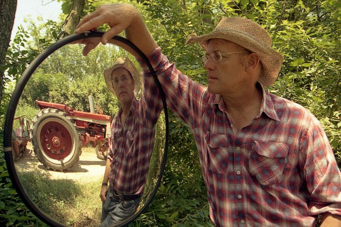 The Real Dirt on Farmer John - Do filme