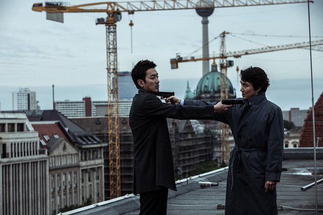 The Berlin File - De la película - Jung-woo Ha, Suk-kyu Han