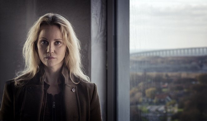Silta - Season 3 - Episode 1 - Kuvat elokuvasta - Sofia Helin