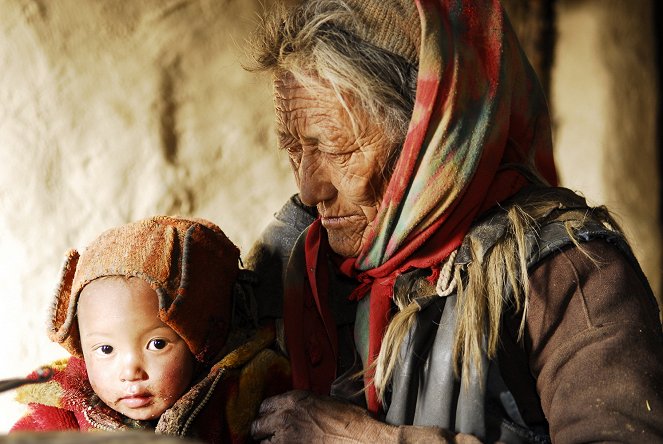Himalaya, Land of Women - Photos