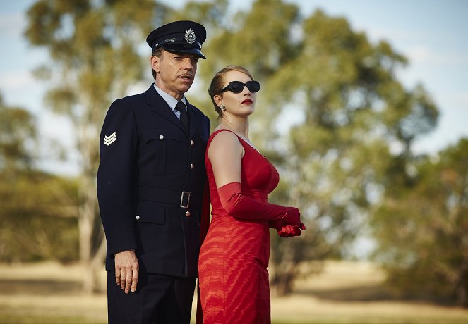 The Dressmaker – Die Schneiderin - Filmfotos - Hugo Weaving, Kate Winslet