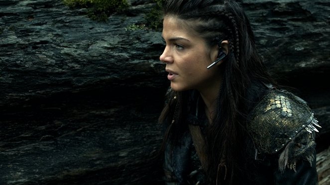 The 100 - Une moisson d'amertume - Film - Marie Avgeropoulos