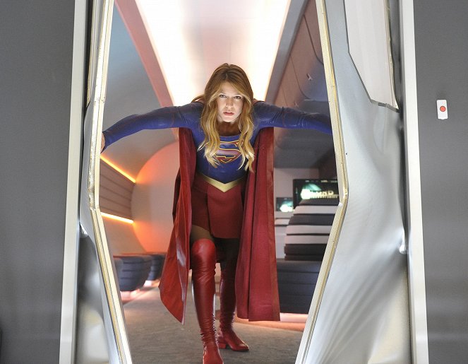 Supergirl - Bombe an Bord - Filmfotos - Melissa Benoist