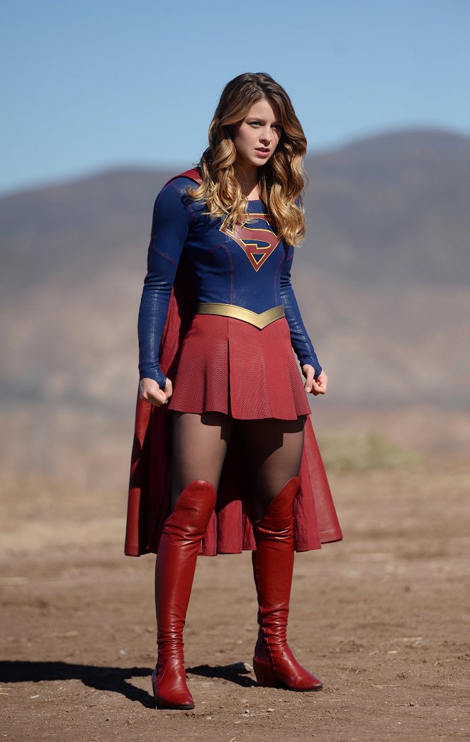 Supergirl - Red Faced - Photos - Melissa Benoist