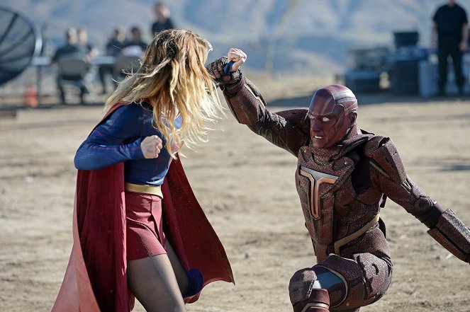 Supergirl - Red Faced - Photos