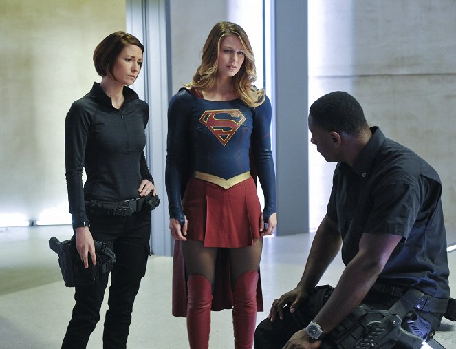Supergirl - Dziwny przybysz z innej planety - Z filmu - Chyler Leigh, Melissa Benoist