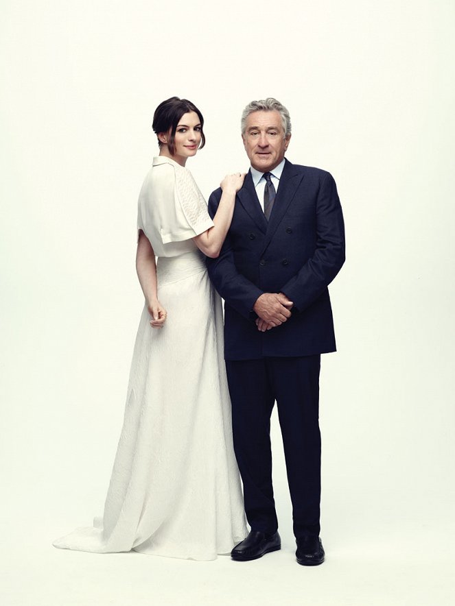 A kezdő - Promóció fotók - Anne Hathaway, Robert De Niro