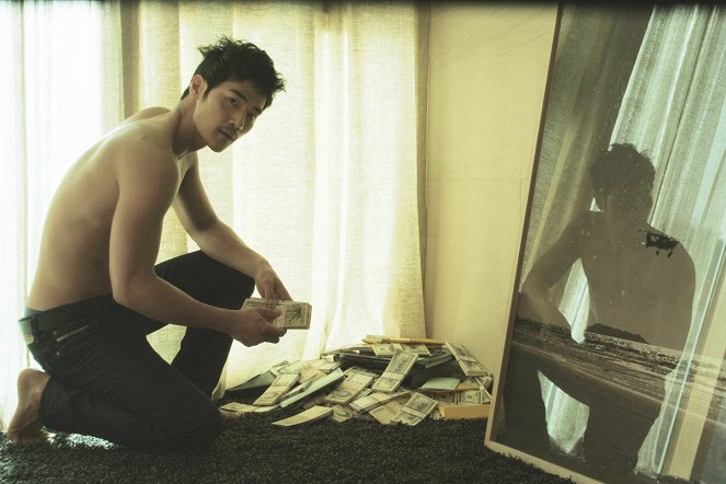 El sabor del dinero - De la película - Gang-woo Kim