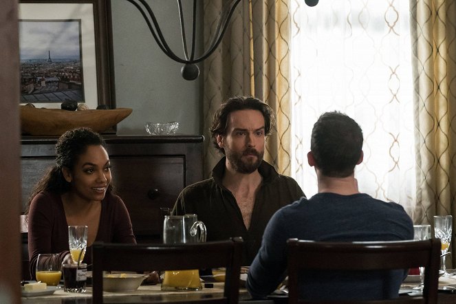 Sleepy Hollow - Das Monster von Jersey - Filmfotos - Lyndie Greenwood, Tom Mison