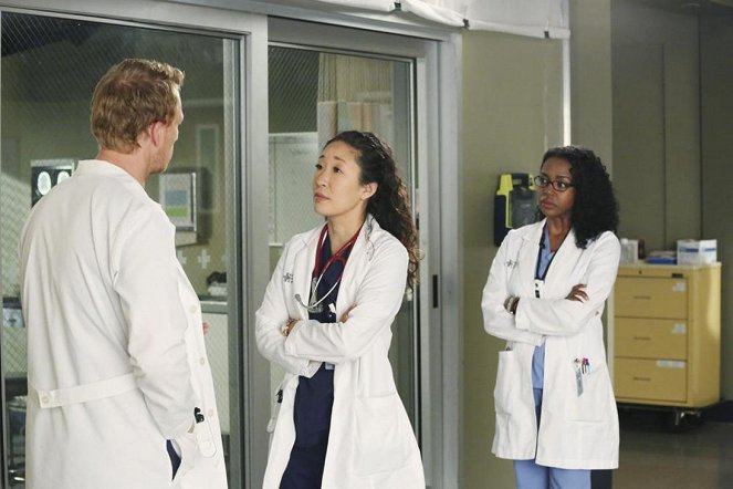 Grey's Anatomy - Die jungen Ärzte - Vorbereitung auf den Sturm - Filmfotos - Sandra Oh, Jerrika Hinton