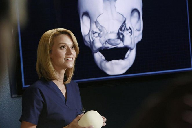 Grey's Anatomy - Season 9 - Do You Believe in Magic - Photos - Hilarie Burton