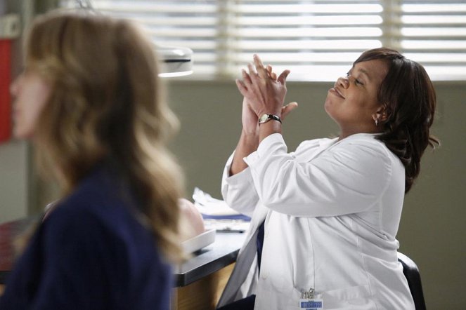 Grey's Anatomy - Season 9 - Bad Blood - Photos - Chandra Wilson