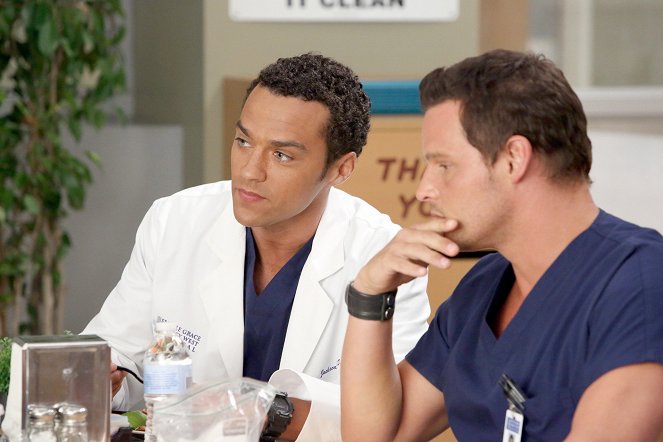 Grey's Anatomy - Season 9 - Going, Going, Gone - Photos - Jesse Williams, Justin Chambers
