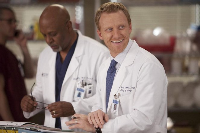 Grey's Anatomy - The Girl with No Name - Van film - James Pickens Jr., Kevin McKidd