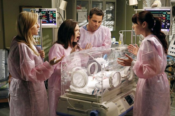 Grey's Anatomy - Die jungen Ärzte - Einsamkeit - Filmfotos - Jessica Capshaw, Justin Chambers, Chyler Leigh