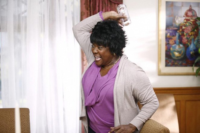 Grey's Anatomy - If Only You Were Lonely - Photos - Loretta Devine