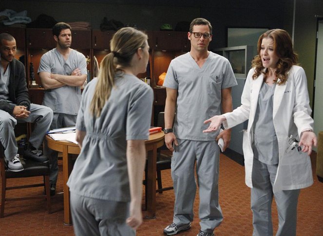 Grey's Anatomy - If/Then - Van film - Jesse Williams, Robert Baker, Justin Chambers, Sarah Drew