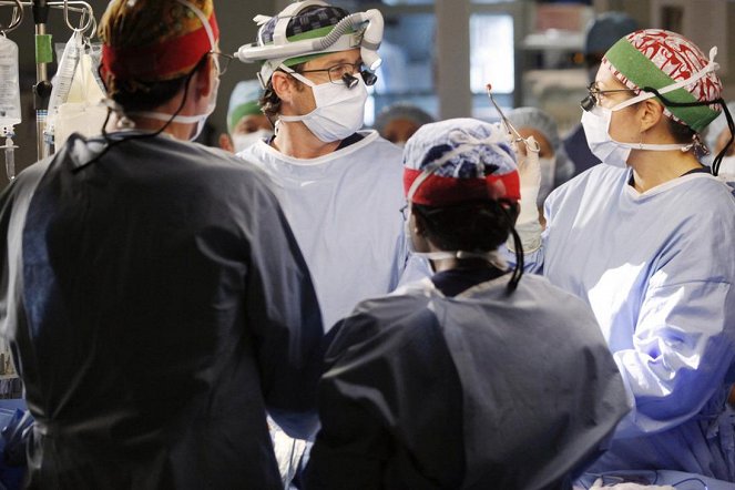 Grey's Anatomy - Season 8 - This Magic Moment - Photos - Patrick Dempsey, Sara Ramirez