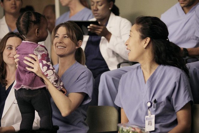 Grey's Anatomy - Season 8 - This Magic Moment - Photos - Ellen Pompeo, Sandra Oh