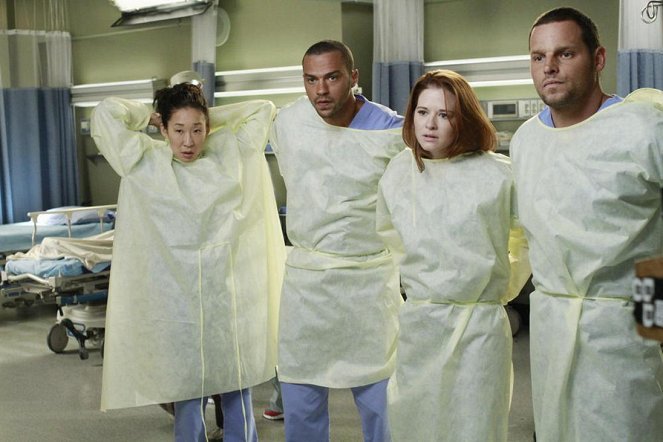 Grey's Anatomy - Season 8 - She's Gone - Photos - Sandra Oh, Jesse Williams, Sarah Drew, Justin Chambers