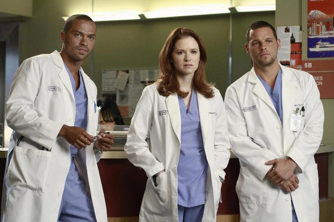 Grey's Anatomy - Season 8 - She's Gone - Photos - Jesse Williams, Sarah Drew, Justin Chambers