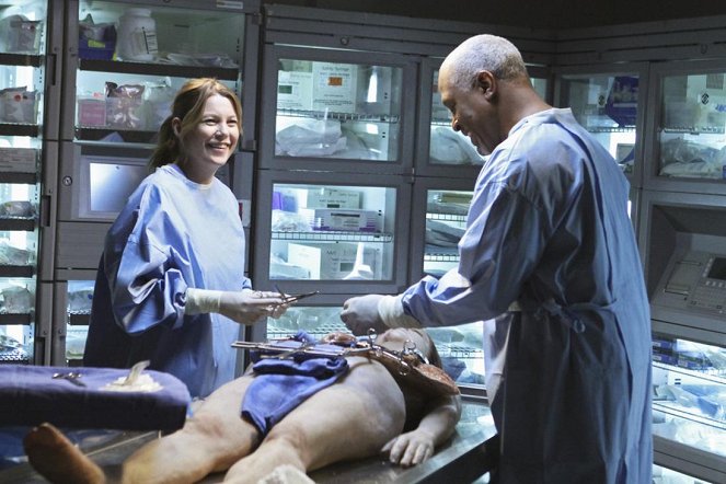 Grey's Anatomy - Holidaze - Van film - Ellen Pompeo, James Pickens Jr.