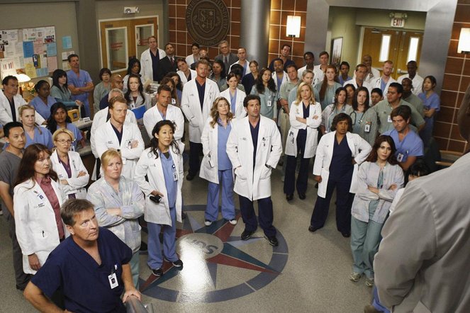 Grey's Anatomy - Season 6 - Goodbye - Photos - Kevin McKidd, Sandra Oh, Justin Chambers, Eric Dane, Ellen Pompeo, Chyler Leigh, Patrick Dempsey, Jessica Capshaw, Chandra Wilson