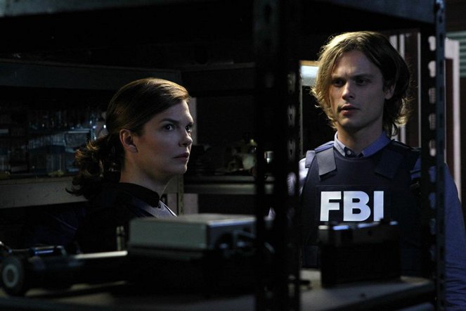 Criminal Minds - Season 8 - The Pact - Photos - Jeanne Tripplehorn, Matthew Gray Gubler