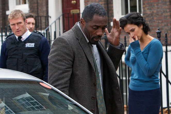 Luther - Epizoda 1 - Z filmu - Idris Elba, Indira Varma