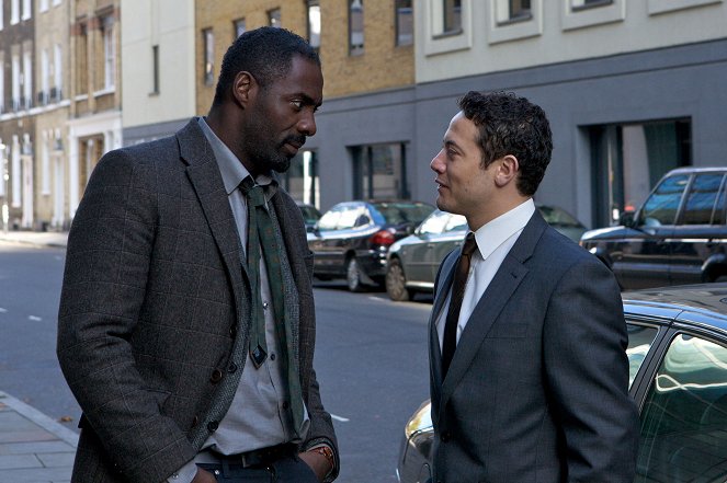 Luther - Episode 1 - Van film - Idris Elba, Warren Brown