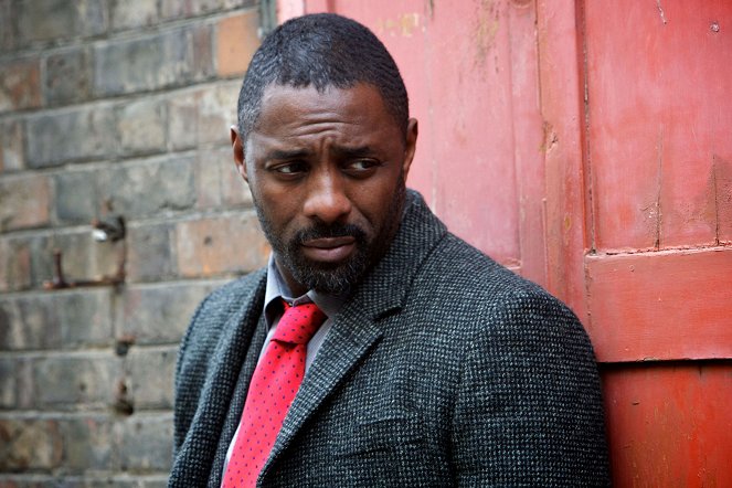 Luther - Danse avec les requins - Film - Idris Elba