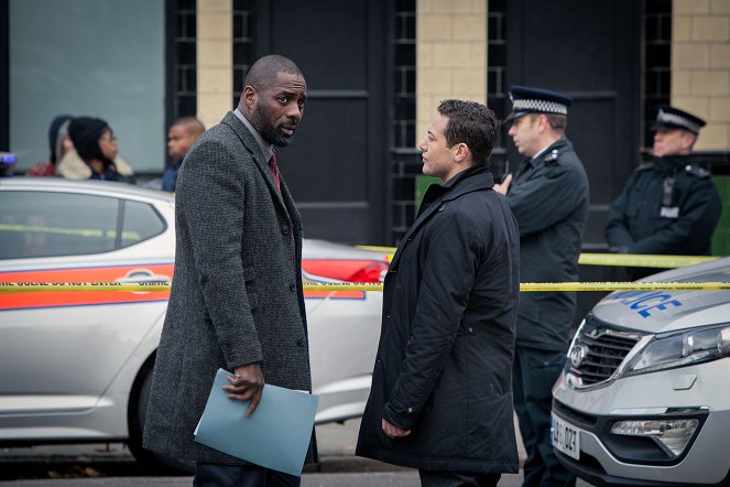 Luther - Season 3 - Episode 1 - Filmfotos - Idris Elba, Warren Brown