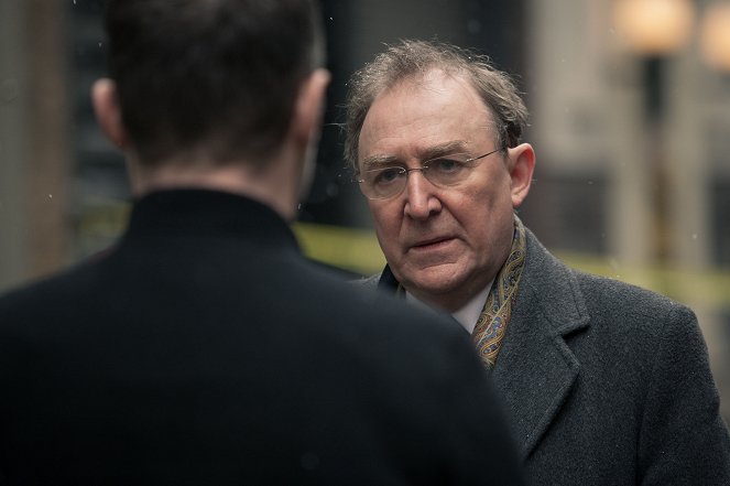 Luther - Episode 4 - Photos - Dermot Crowley