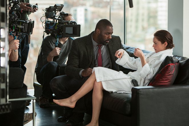 Luther - Season 3 - Episode 4 - Del rodaje - Idris Elba, Ruth Wilson