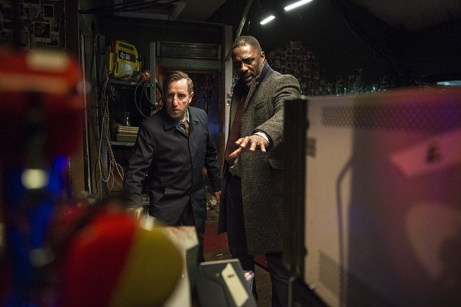 Luther - Season 4 - Episode 1 - Film - Michael Smiley, Idris Elba