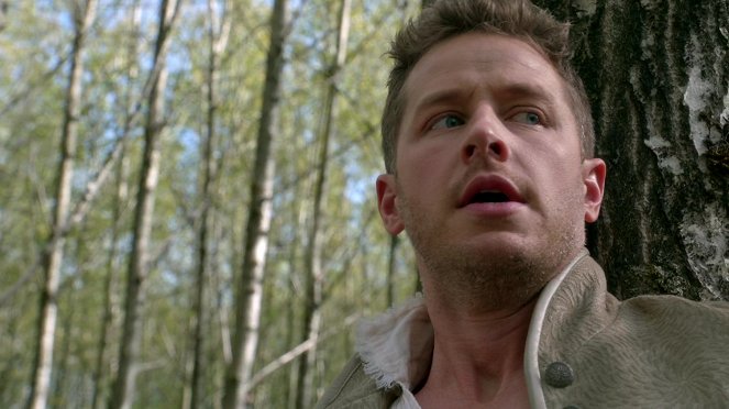 Once Upon a Time - Birth - Photos - Josh Dallas