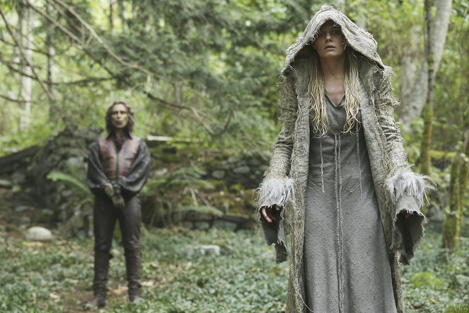 Once Upon a Time - The Dark Swan - Photos - Jennifer Morrison