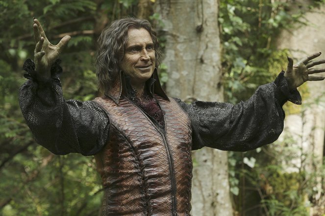 Once Upon a Time - Season 5 - The Dark Swan - Photos - Robert Carlyle