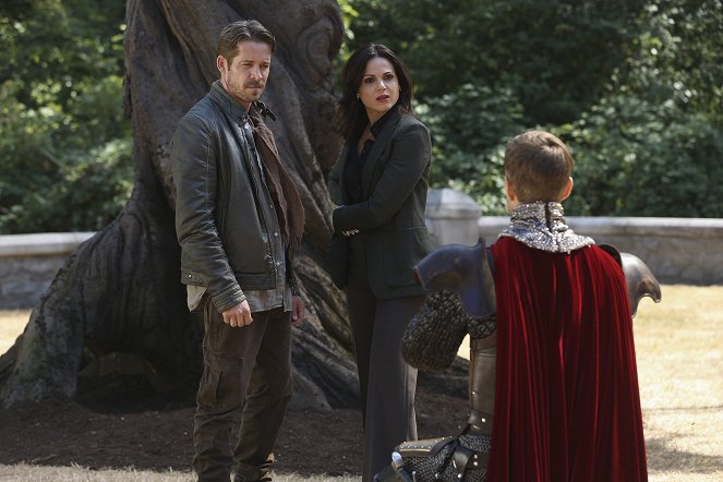 Once Upon a Time - The Price - Photos - Sean Maguire, Lana Parrilla