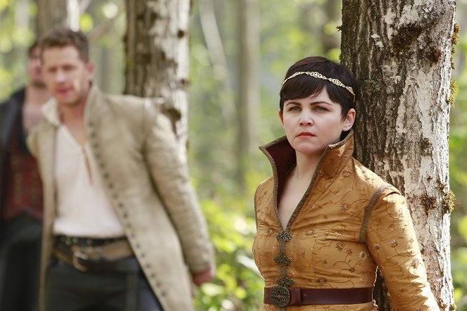 Once Upon a Time - Birth - Photos - Ginnifer Goodwin