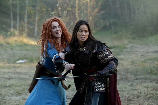 Once Upon a Time - The Bear King - Van film - Amy Manson, Jamie Chung