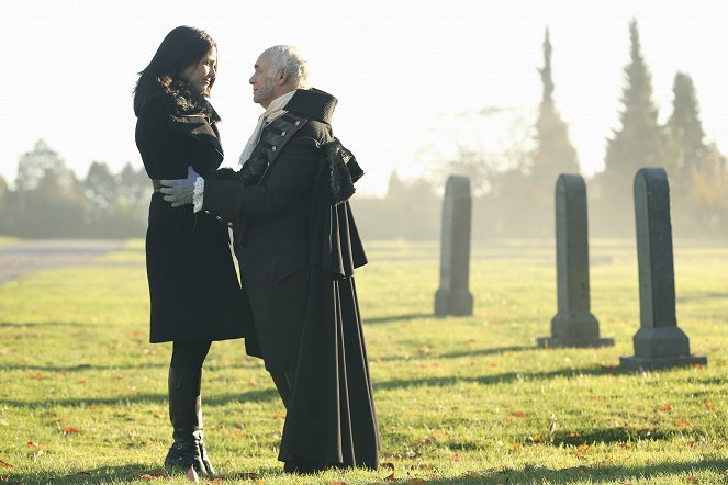 Once Upon a Time - Souls of the Departed - Kuvat elokuvasta - Lana Parrilla, Tony Perez