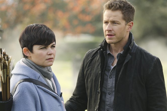 Once Upon a Time - Souls of the Departed - Van film - Ginnifer Goodwin, Josh Dallas