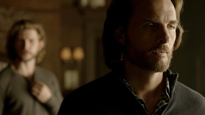 Bitten - Season 2 - Dark Arts - Z filmu - Greg Bryk