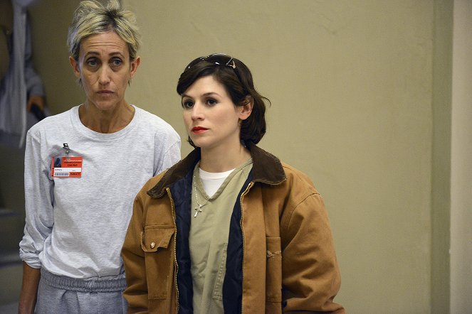 Orange Is the New Black - Nie byłam gotowa - Z filmu - Constance Shulman, Yael Stone